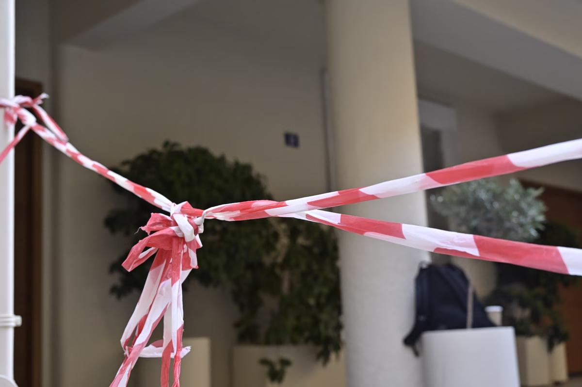 Γκρίζα Ιατρική, μαγγανείες και πολιτικές ευθύνες