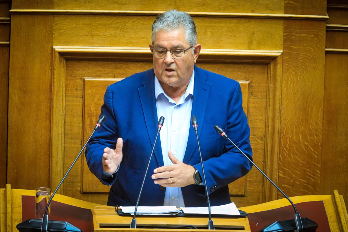 Κουτσούμπας: Η κυβέρνηση επιχειρεί να «βγάλει λάδι» τα γαλάζια λαμόγια που έφαγαν εκατομμύρια από τον ΟΠΕΚΕΠΕ