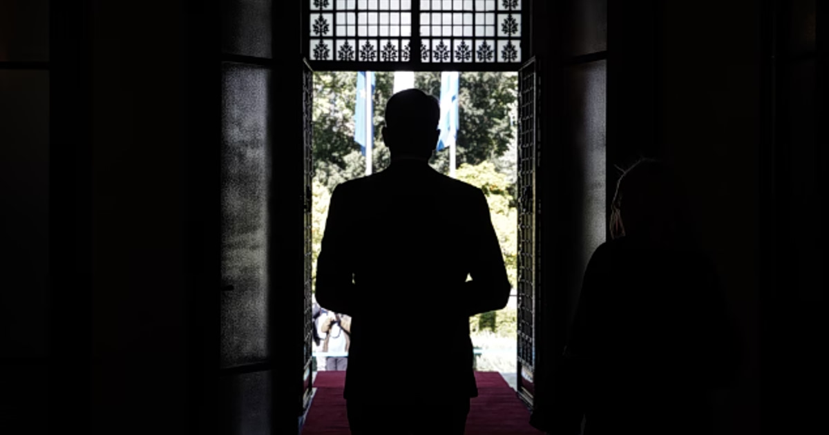 Τα προσωπικά δεδομένα του Πρωθυπουργού σε πλατφόρμες εμπορίας