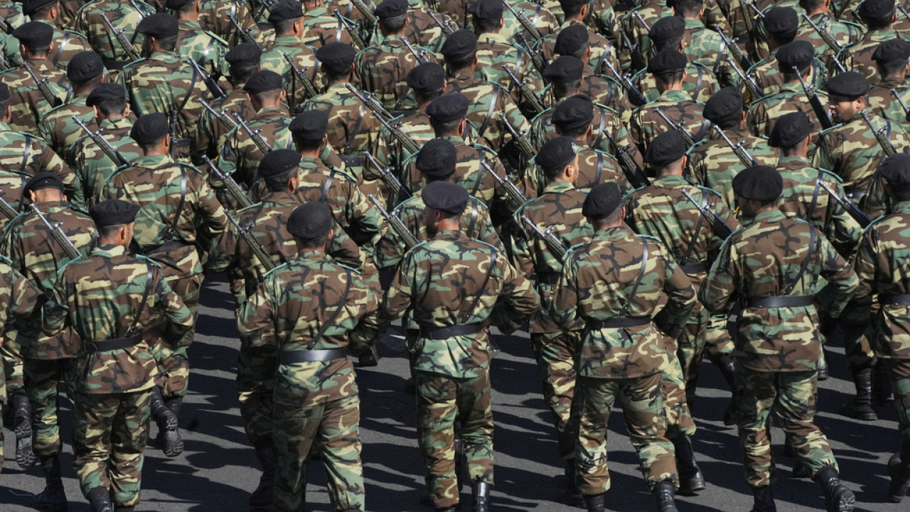 Ανώτερος Ιρανός αξιωματούχος: Έτοιμος να αποτρέψει την «είσοδο» εχθρικών δυνάμεων ο στρατός του Ιράν