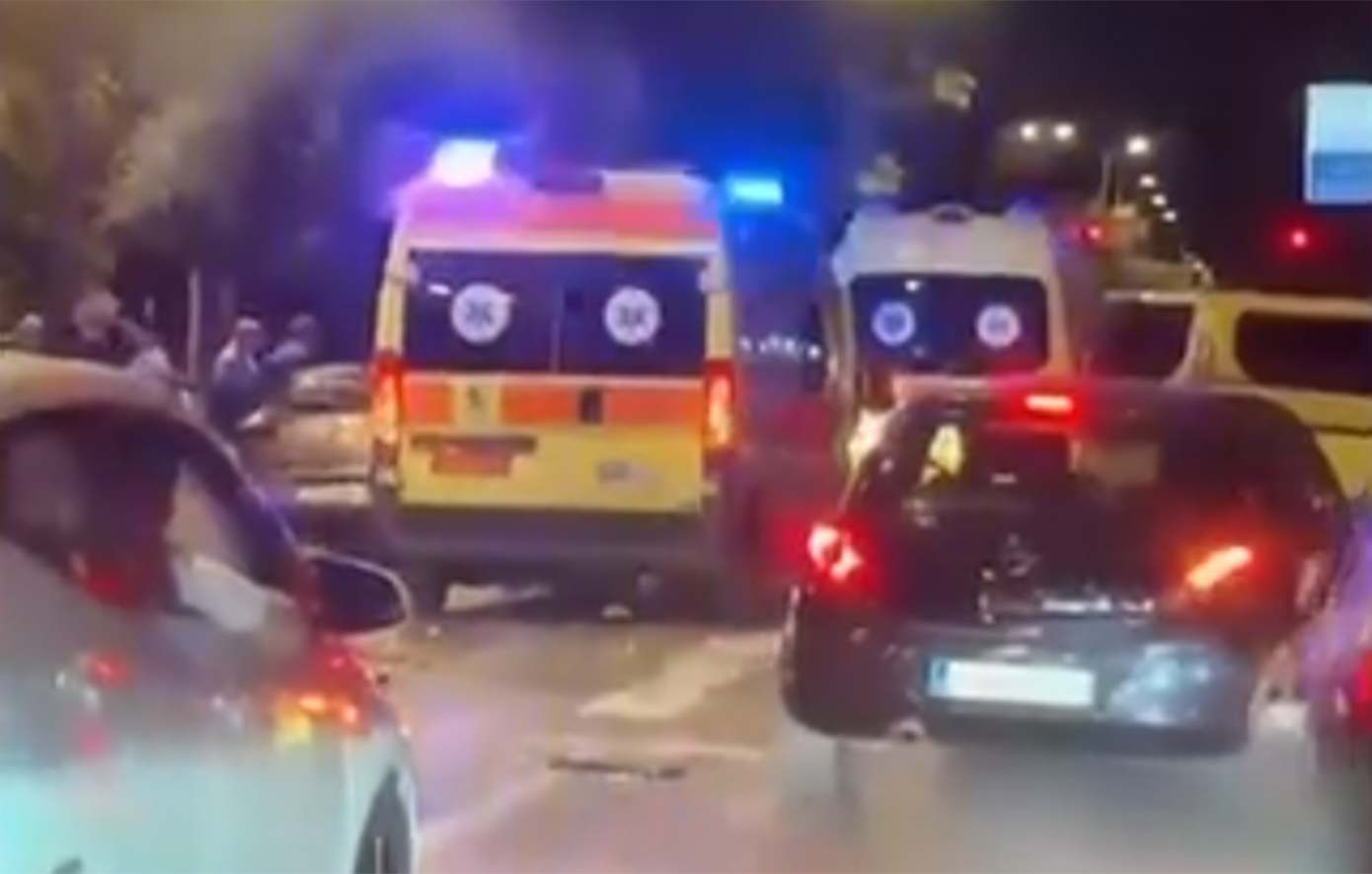 Φρικτό δυστύχημα τα ξημερώματα στην Ποσειδώνος – Τρία νεαρά άτομα έχασαν τη ζωή τους, όταν το όχημα τους προσέκρουσε σε μαντρότοιχο