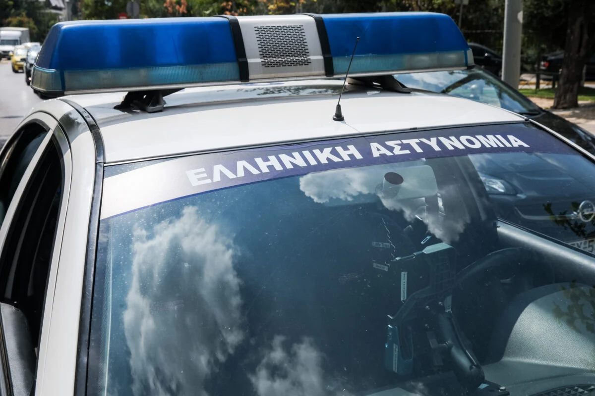 Στο Αυτόφωρο 24χρονος που έκανε «επίδειξη» με σπορ αυτοκίνητο στη Μ. Αλεξάνδρου