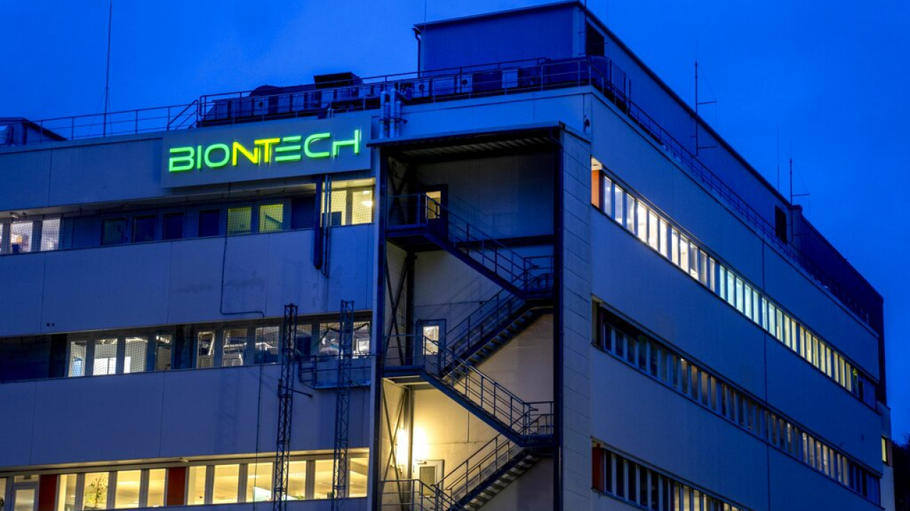 Γερμανία: Η BioNTech βάζει λουκέτο σε τρία εργοστάσια στη χώρα