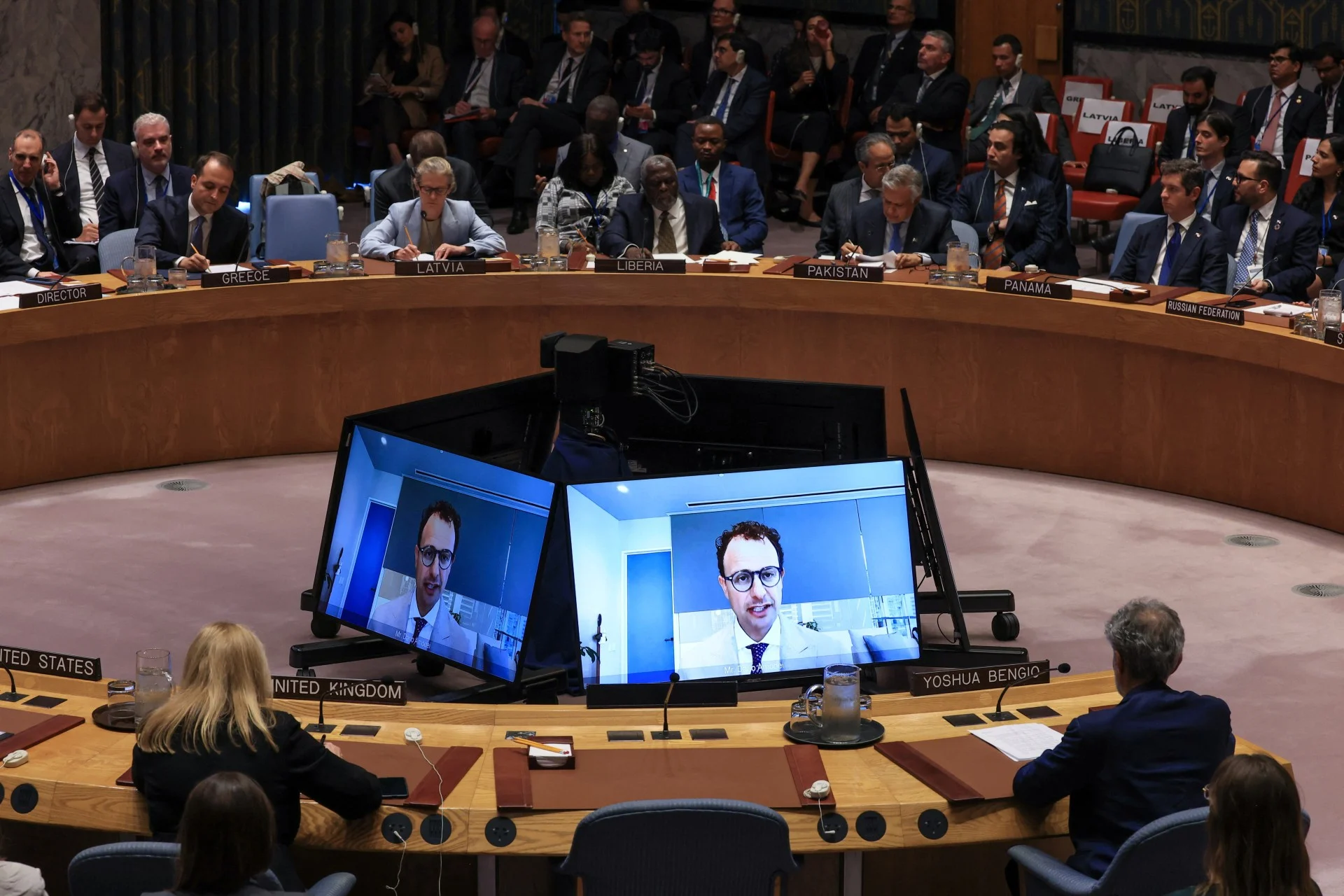 Θα «επιβραδύνουμε» όσο χρειάζεται για να διασφαλίσουμε την ασφάλεια της τεχνητής νοημοσύνης