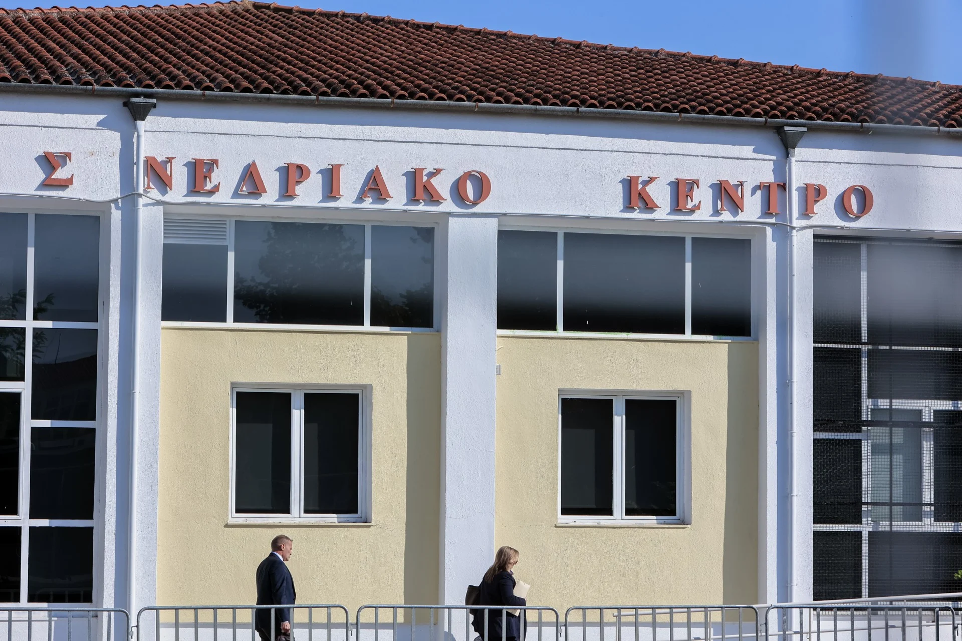 Δίκη για Τέμπη: «Το παιδί μας το σκότωσαν πολλές φορές»
