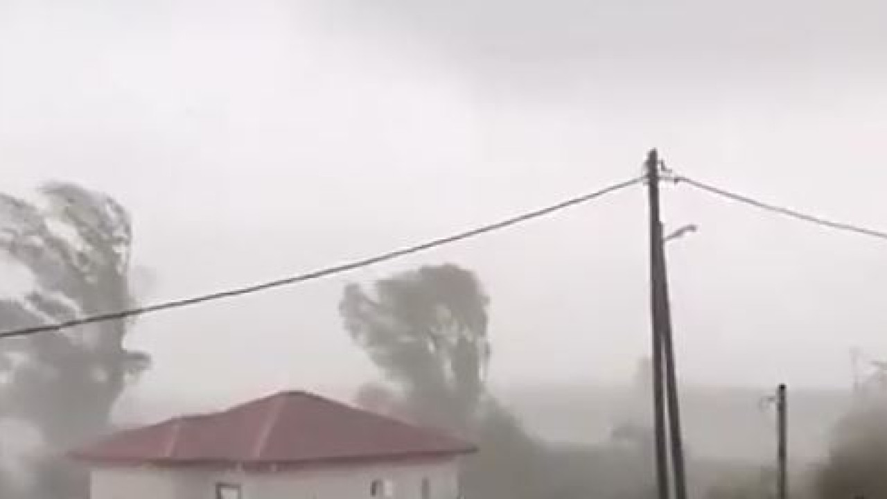 Ιωάννινα: Ανεμοστρόβιλος έπληξε χωριά στον δήμο Πάργας