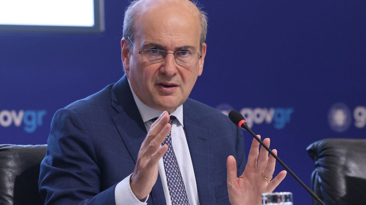 Χατζηδάκης για τραγωδία στην Τανάγρα: «Όλοι οι Έλληνες είμαστε συγκλονισμένοι»