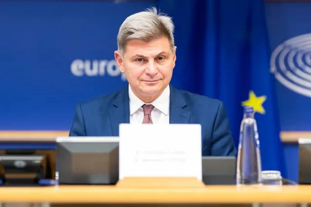 13 χρόνια μετά: Η ιστορία του Π. Φύσσα στο Ευρωπαϊκό Κοινοβούλιο με πρωτοβουλία του ευρωβουλευτή του ΠΑΣΟΚ Ν. Φαραντούρη