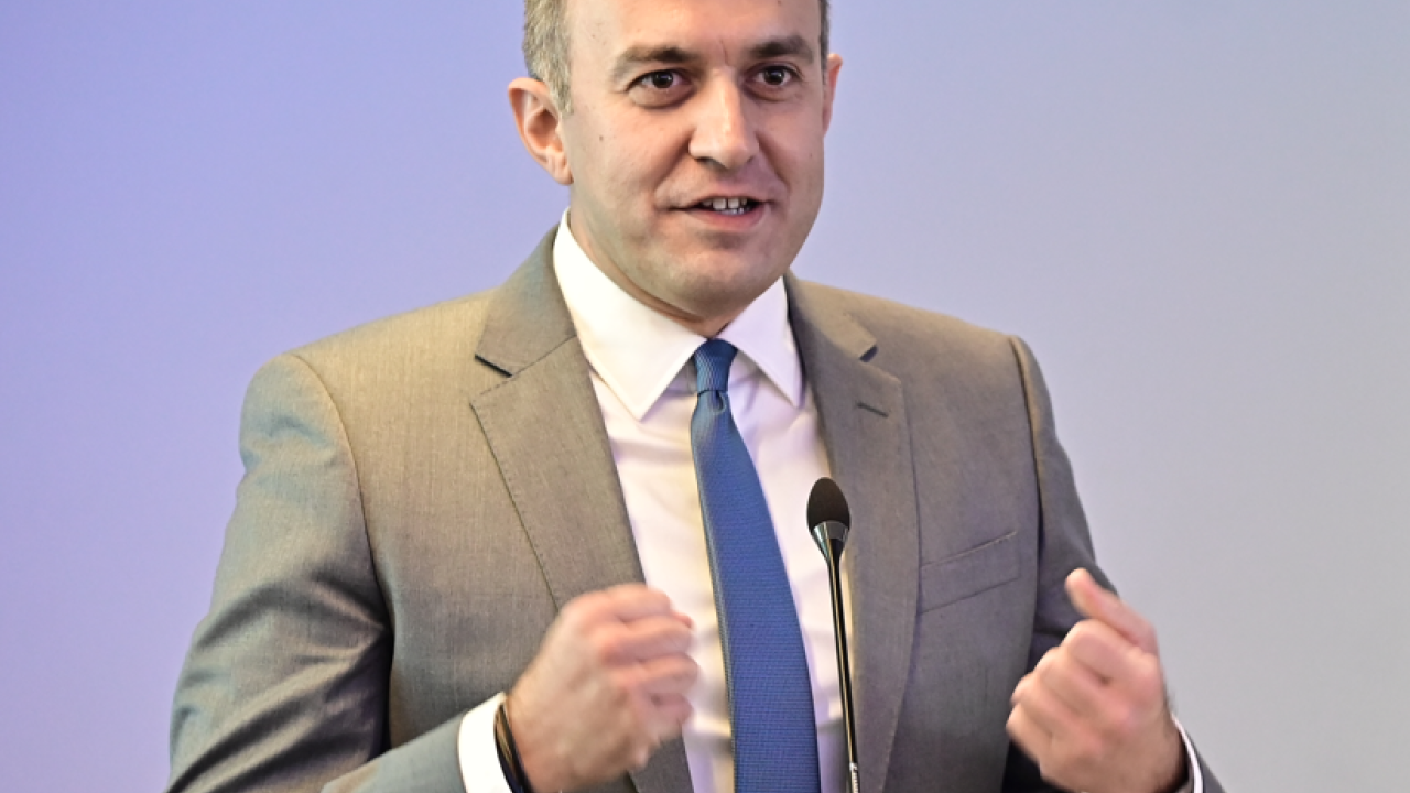 Χατζηβασιλείου: Καμία απόφαση για την Ουκρανία δεν μπορεί να ληφθεί χωρίς το Κίεβο και την Ε.Ε.