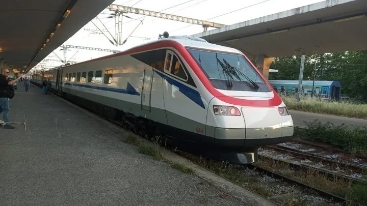 Επένδυση 308 εκατ. ευρώ για 23 νέα ηλεκτροκίνητα τρένα και δύο υβριδικά