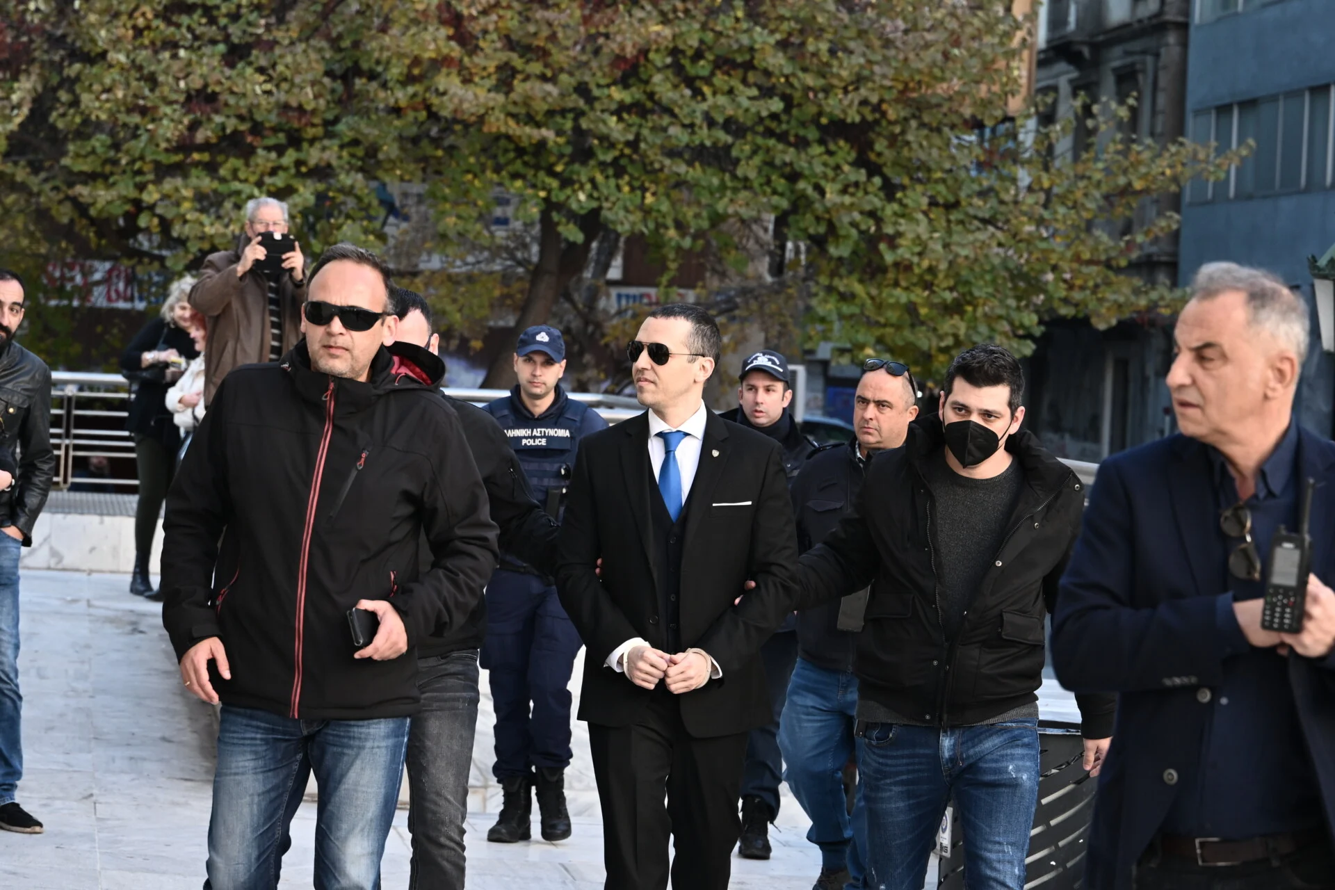 «Βέβαιη κάθοδός του στις εκλογές με νομική και πολιτική φόρμουλα που δεν θα εμπίπτει σε απαγορεύσεις», λέει η δικηγόρος του