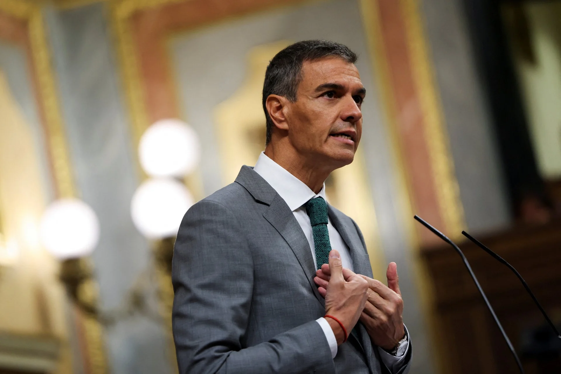 Ο Σάντσεθ απορρίπτει τον ισχυρισμό της αστυνομίας ότι το Μαρόκο υποκίνησε την κρίση στη Θέουτα