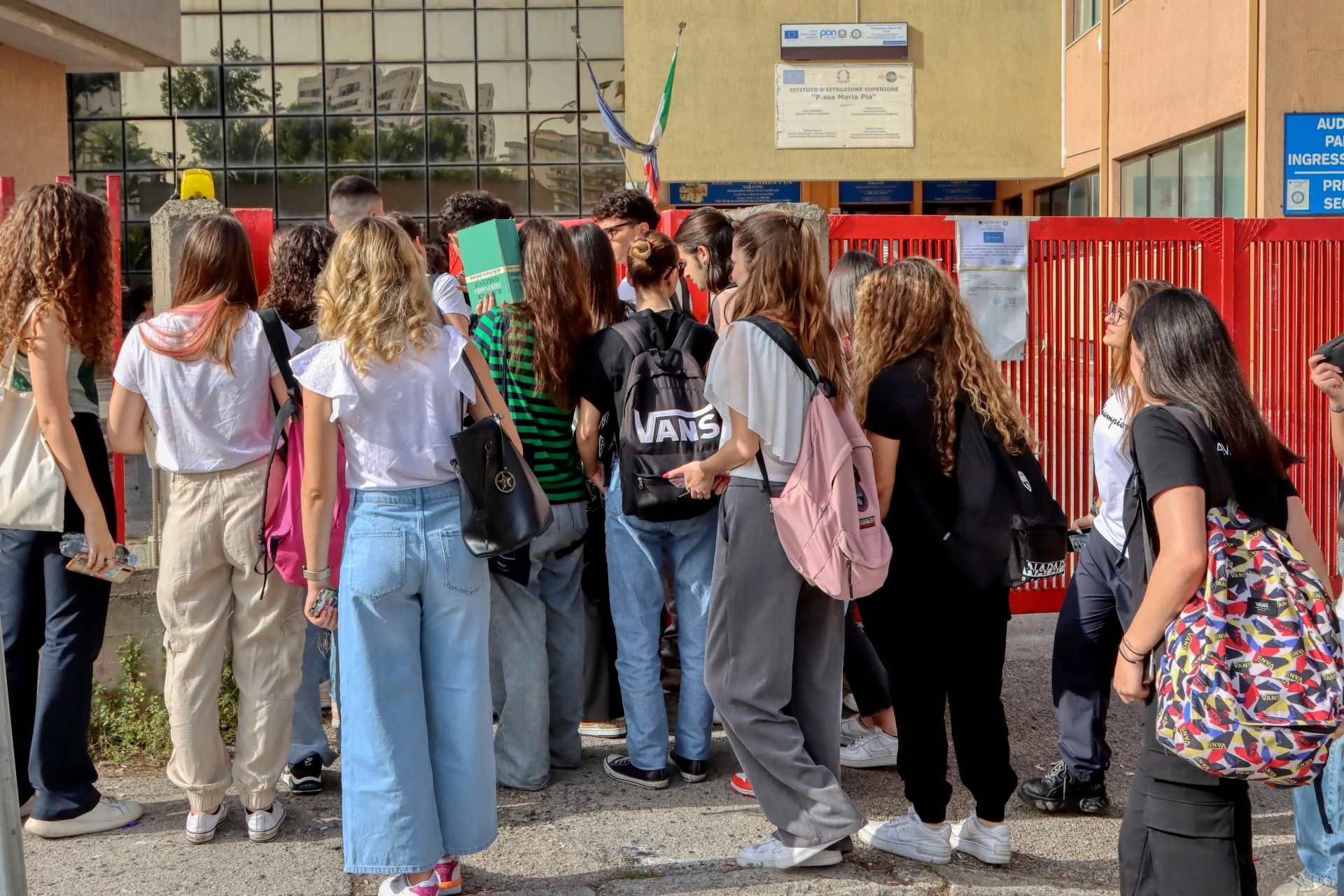 Αντιδράσεις Καθολικών Επισκόπων για τις δηλώσεις Μελόνι για περιορισμό των αλλοδαπών μαθητών ανά τάξη στα σχολεία