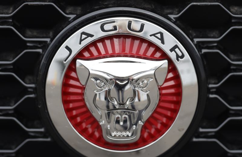 Η Jaguar Land Rover καταργεί 4.000 θέσεις εργασίας εν μέσω δασμών και πτώσης των πωλήσεων