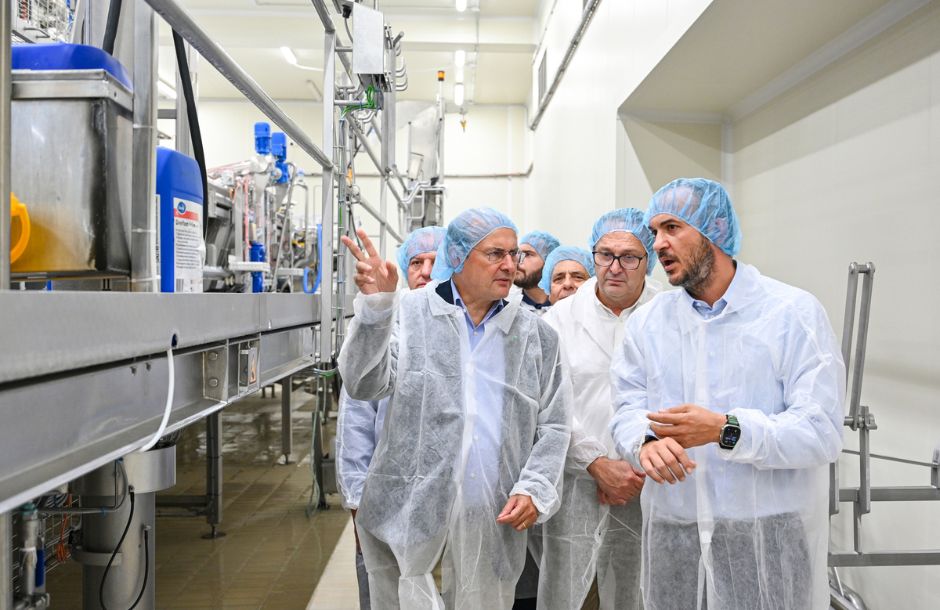 Η νέα επένδυση 160 εκατ. της ΜΕΒΓΑΛ στο επίκεντρο επίσκεψης Χατζηδάκη