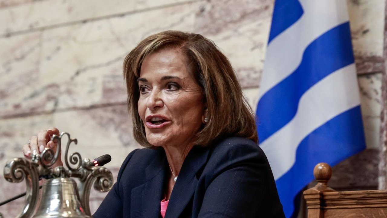 Μπακογιάννη στον ΣΚΑΪ: Υπάρχουν υπουργοί που πρέπει να ξεκαβαλικέψουν