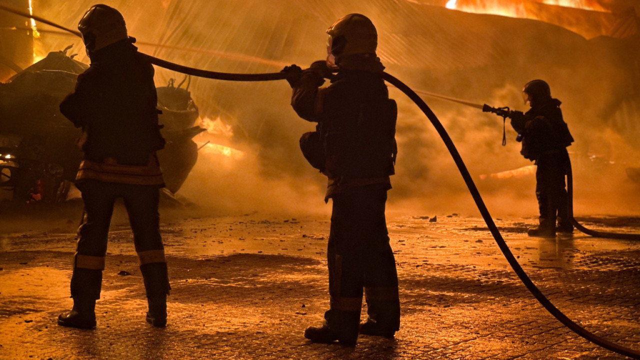 Πολυκατοικία χτυπήθηκε στην Οδησσό της Ουκρανίας σε επιδρομή της Ρωσίας, 8 τραυματίες