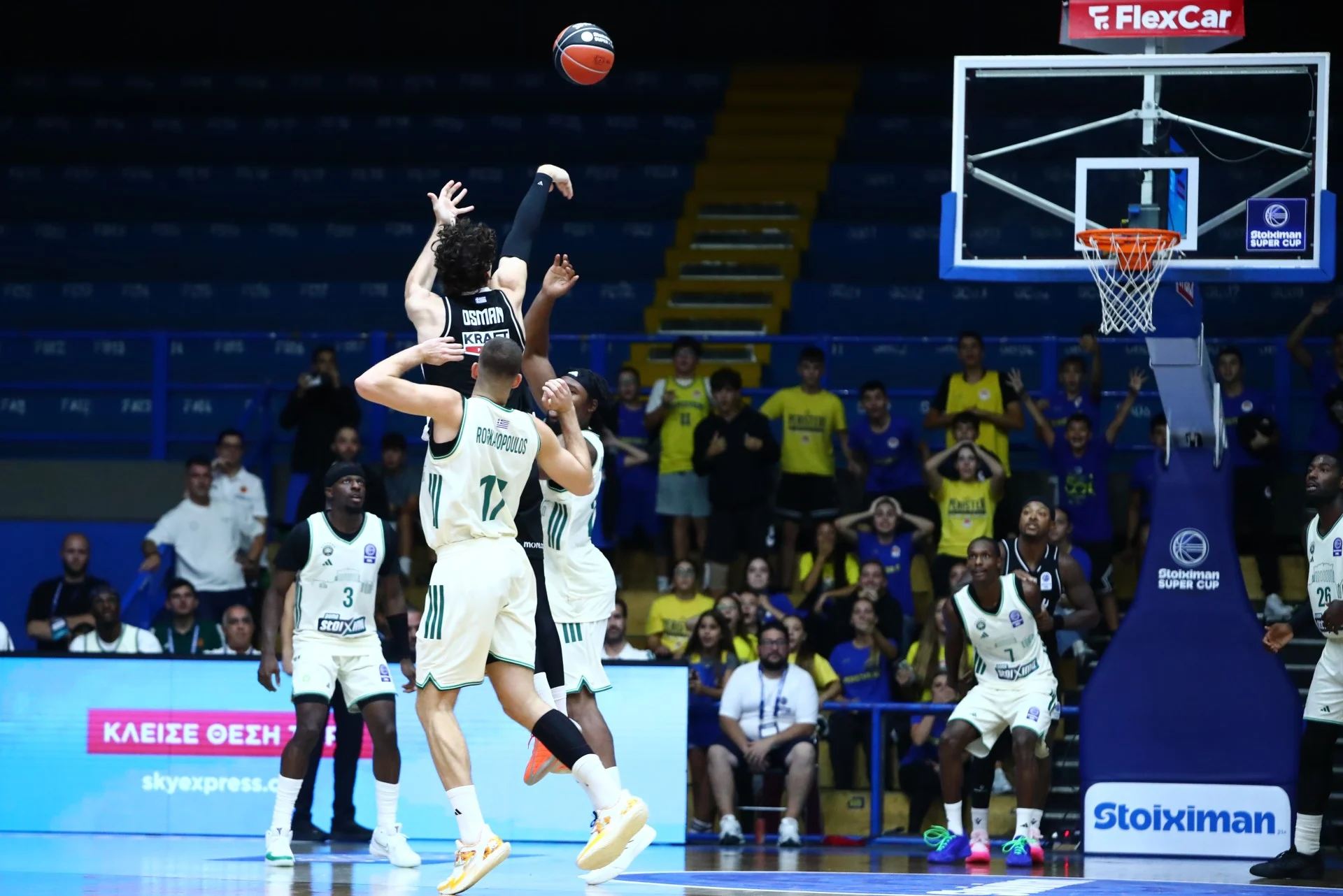 Παναθηναϊκός-ΠΑΟΚ 82-84: Με buzzer-beater τρίποντο του Όσμαν στον τελικό του Σούπερ Καπ η ομάδα του Τρινκιέρι