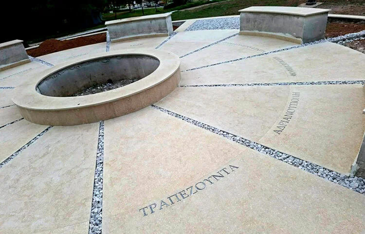 Μνημείο για τους πρόσφυγες της Μικρασιατικής Καταστροφής στον υπό διαμόρφωση Κήπο Μνήμης