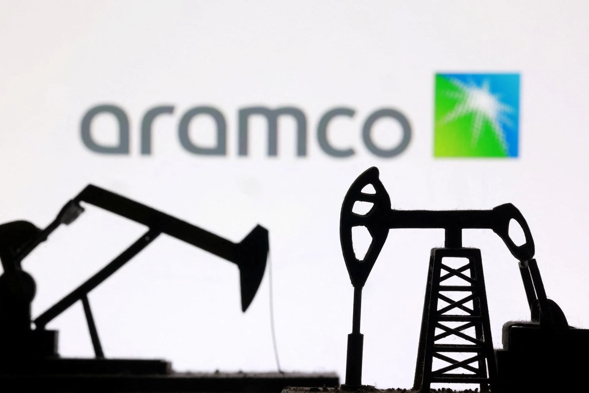 Πώληση από τη Saudi Aramco 60 εκατ. βαρελιών αργού πετρελαίου από το λιμάνι της Ρας Τανούρα στον Κόλπο