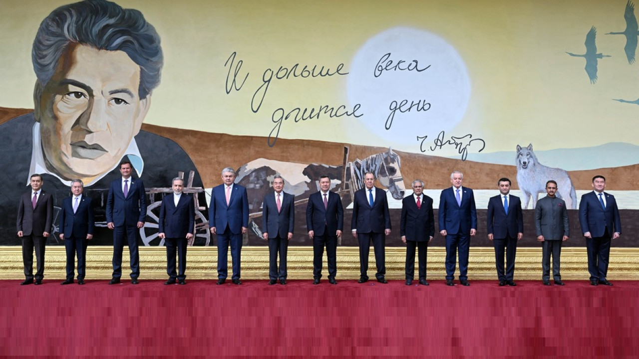 Αραγτσί: Οι ΗΠΑ να τηρήσουν το Μνημόνιο του Ισλαμαμπάντ για να τερματιστεί «το συντομότερο» ο πόλεμος
