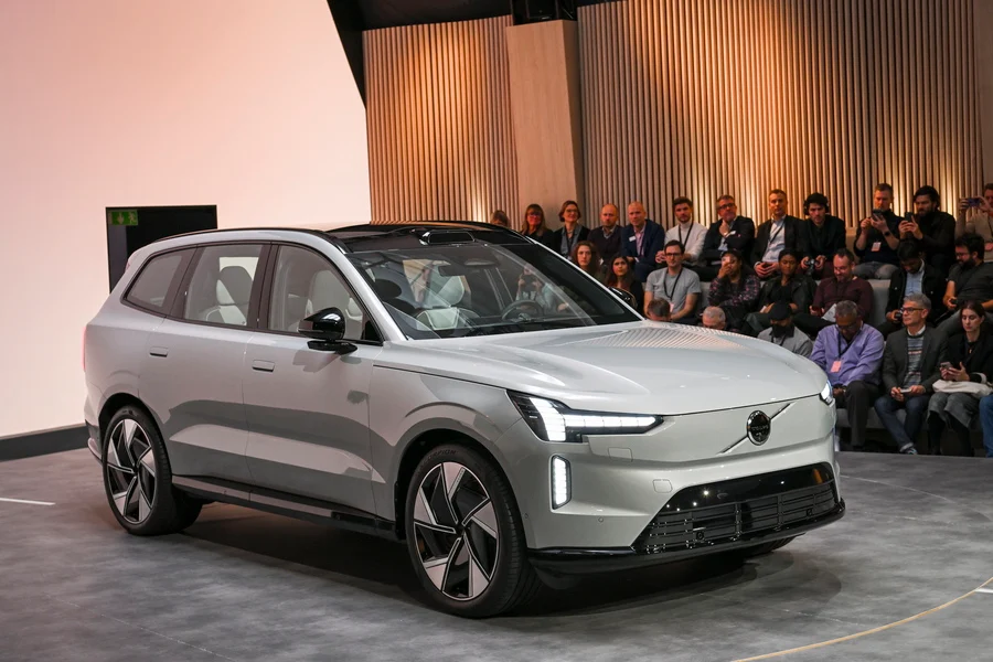 H Volvo Cars διόρισε τον Κλάους Τσέλμερ ως διάδοχο του Σάμιουελσον στη θέση του CEO