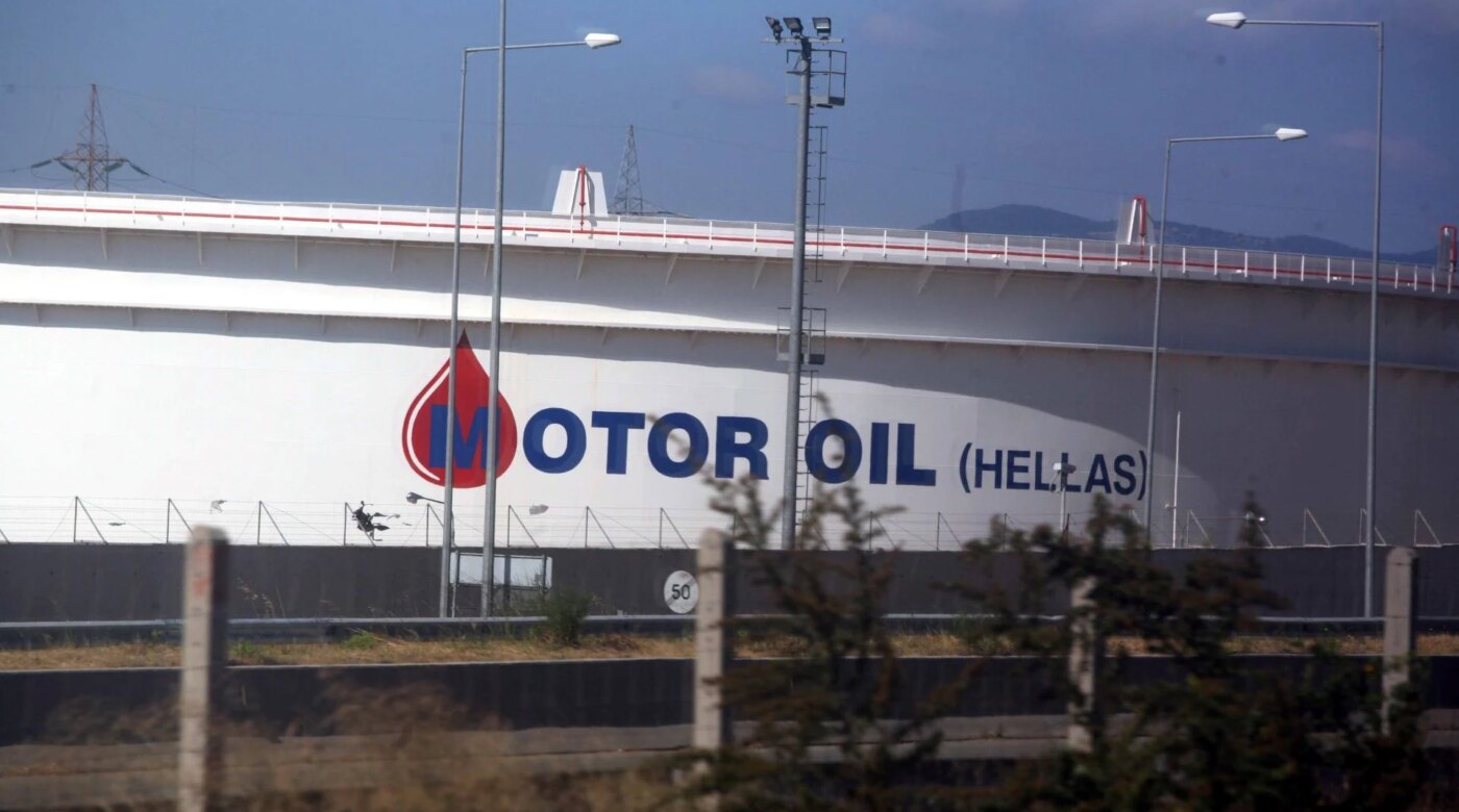 Άγιοι Θεόδωροι: Ατύχημα έξω από τις εγκαταστάσεις της Motor Oil – Δύο τραυματίες