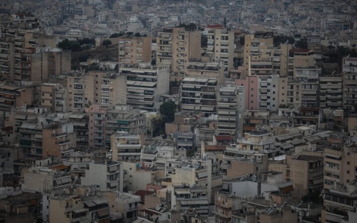 Σηκώνει μπόι το στεγαστικό
