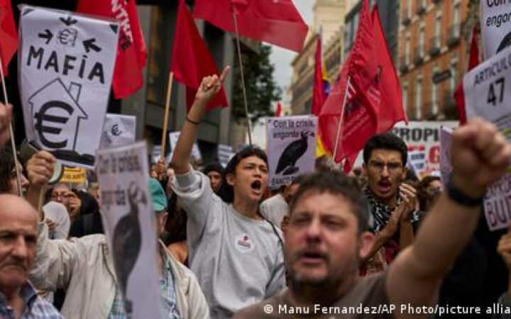 Ισπανία: «Όχι» στα μέτρα για τη στέγαση, βαθαίνει η κρίση