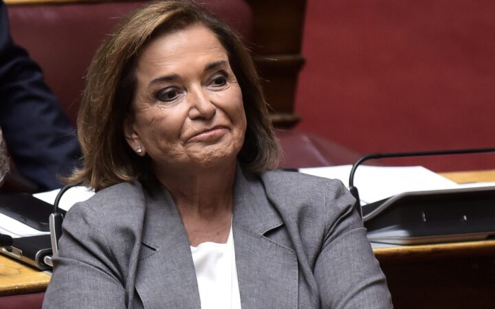 Μπακογιάννη: «Εάν η ΝΔ δεν συγκεντρώσει 25%, δεν πρέπει να αναλάβει τις ευθύνες ο πρωθυπουργός;»