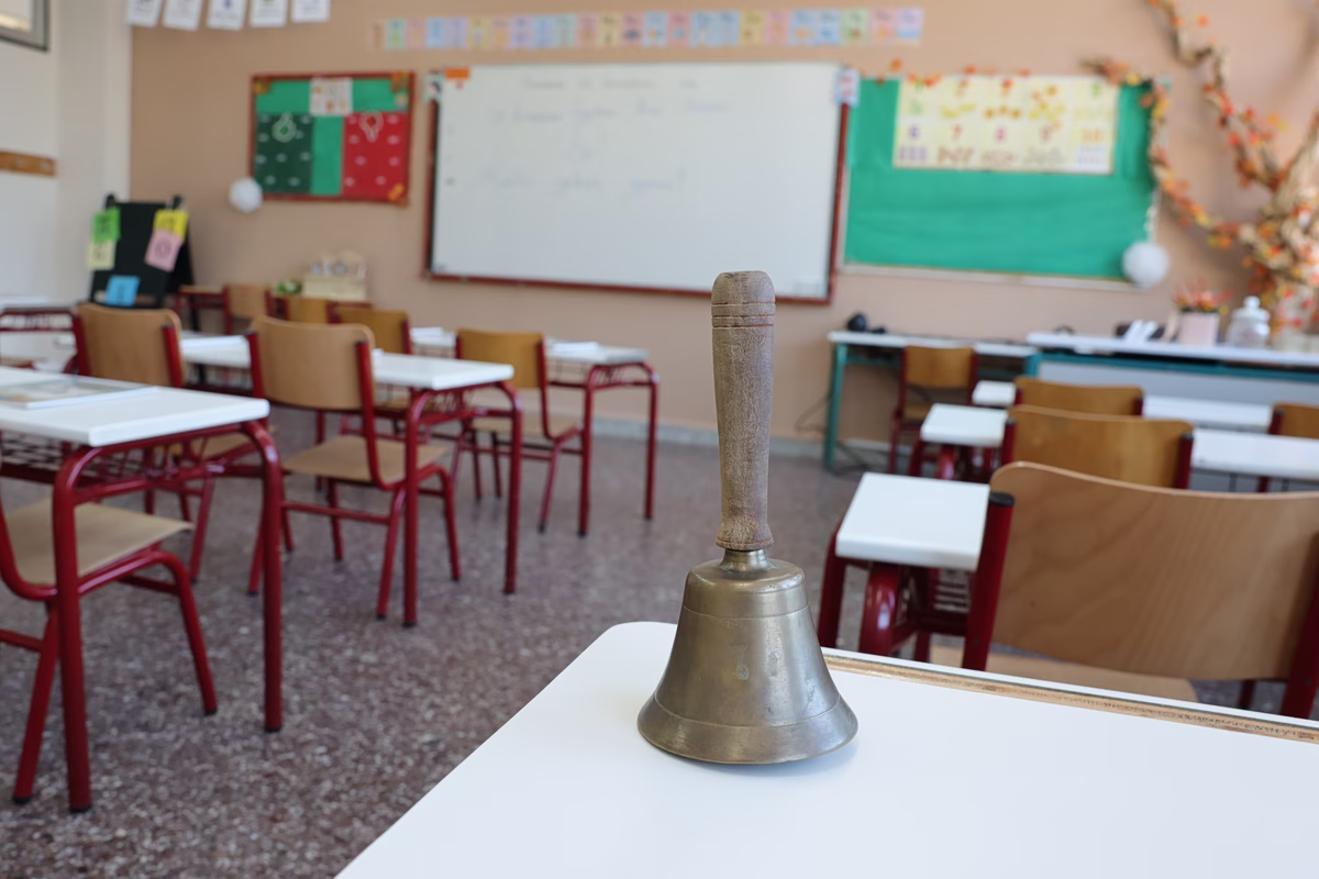 ΠΑΣΟΚ: Το δημόσιο σχολείο εκπέμπει SOS - Παραμένουν 16.000 ακάλυπτα κενά
