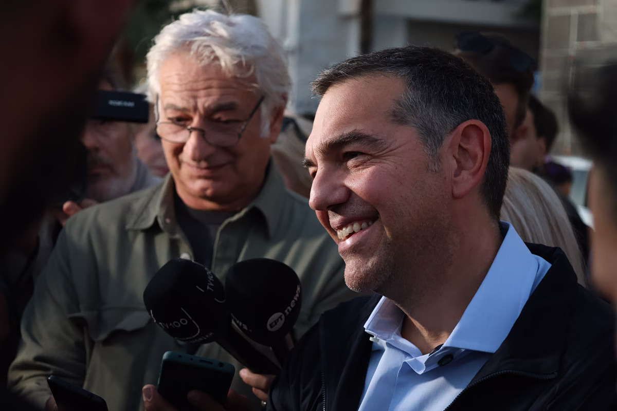 Τσίπρας: Υπαρξιακός κίνδυνος για τους αλιείς - Ερημώνουν τα χωριά στη στεριά, ερημώνουν και οι θάλασσές μας