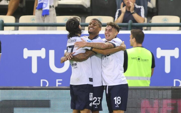 Η Κηφισιά συνεχίζει την αντεπίθεση, 2-0 τον Παναιτωλικό