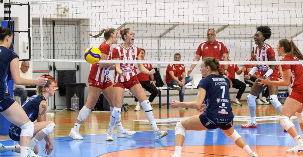 Βόλεϊ λιγκ γυναικών: Διπλά για Ολυμπιακό και Πανιώνιο
