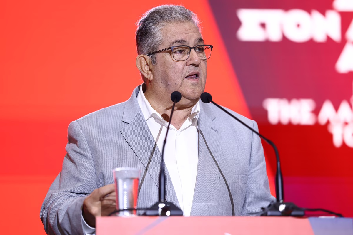 Κουτσούμπας: Οι φοιτητές έστησαν σκηνές γιατί δεν δέχονται να κάνουν τη ζωή τους μια διαρκή κατασκήνωση επιβίωσης
