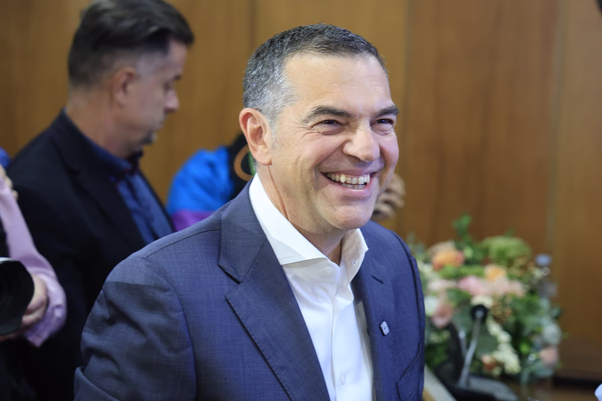 Τσίπρας: Εξορμήσεις με κοινωνική ατζέντα - Φθινοπωρινό σπριντ για της ΕΛΑΣ