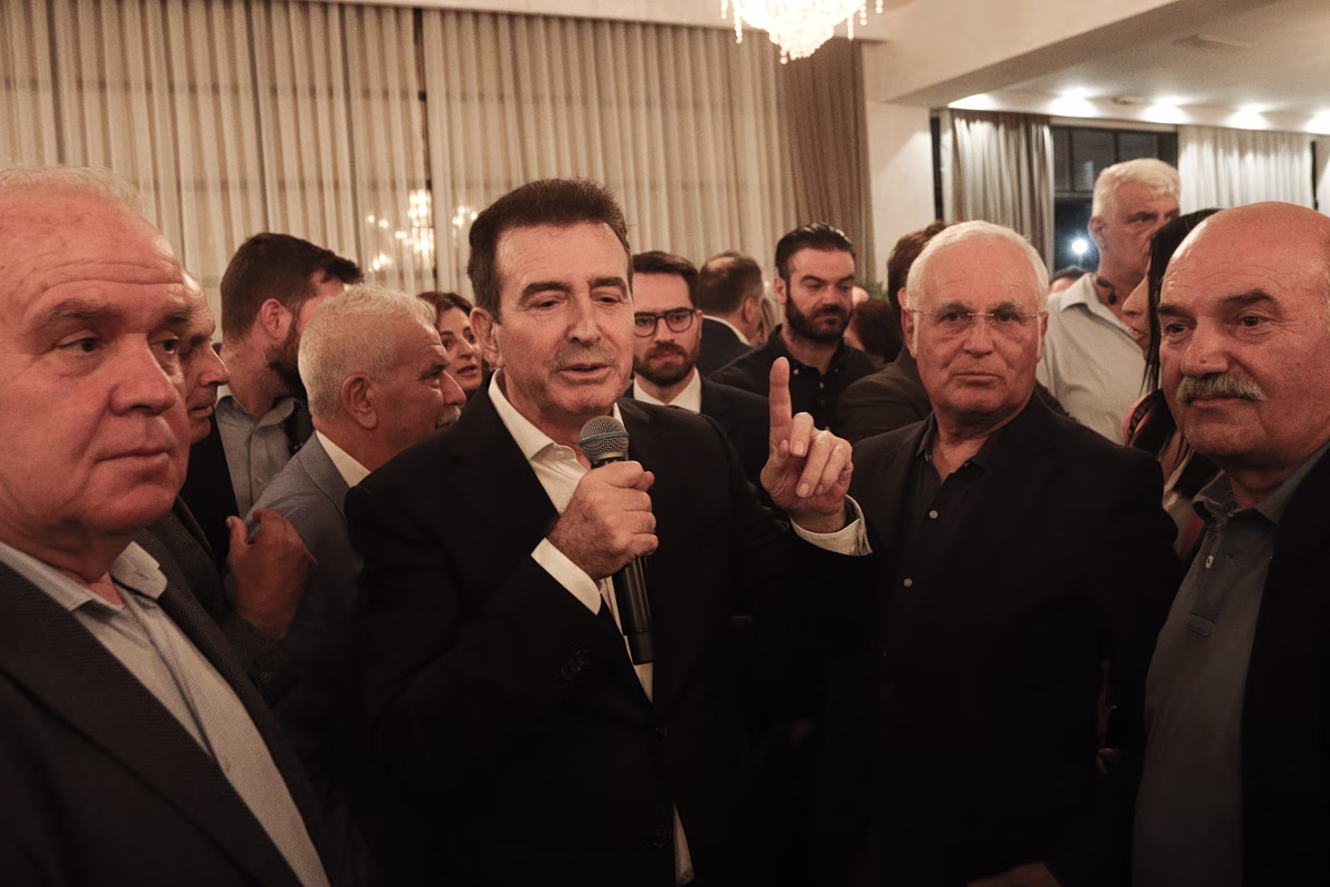Στη γραμμή Πλεύρη ο Χρυσοχοΐδης: Θα απαγορευθεί η υπομίσθωση σπιτιών σε δεκάδες μετανάστες ταυτόχρονα- «Θα τους πετάξουμε έξω»