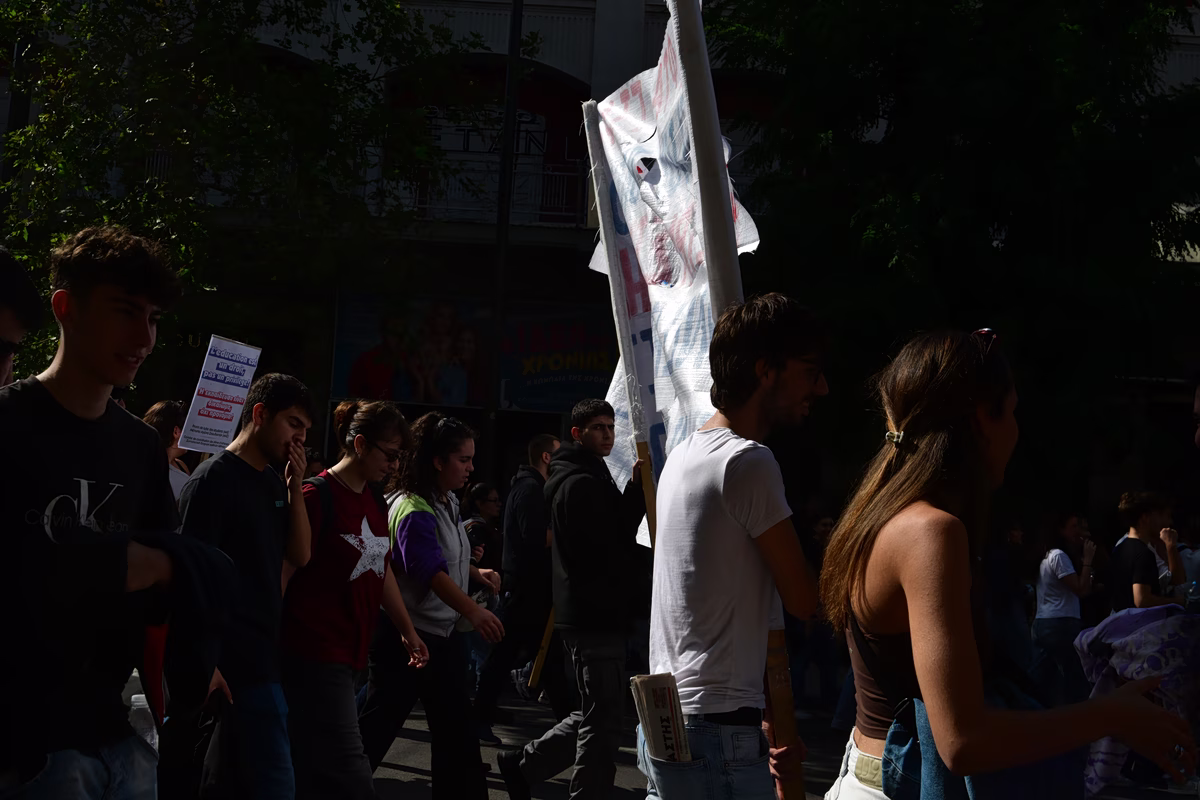 Νέα Αριστερά: Χιλιάδες πολίτες έστειλαν ηχηρό μήνυμα στην κυβέρνηση - «Ούτε βήμα πίσω»