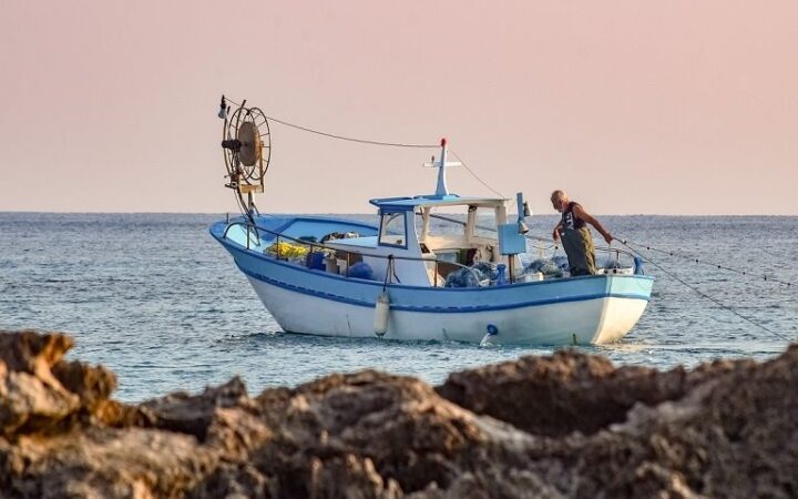 Παράταση έως 30 Οκτωβρίου για αιτήσεις στο πρόγραμμα 16 εκατ. ευρώ για επενδύσεις στα αλιευτικά σκάφη