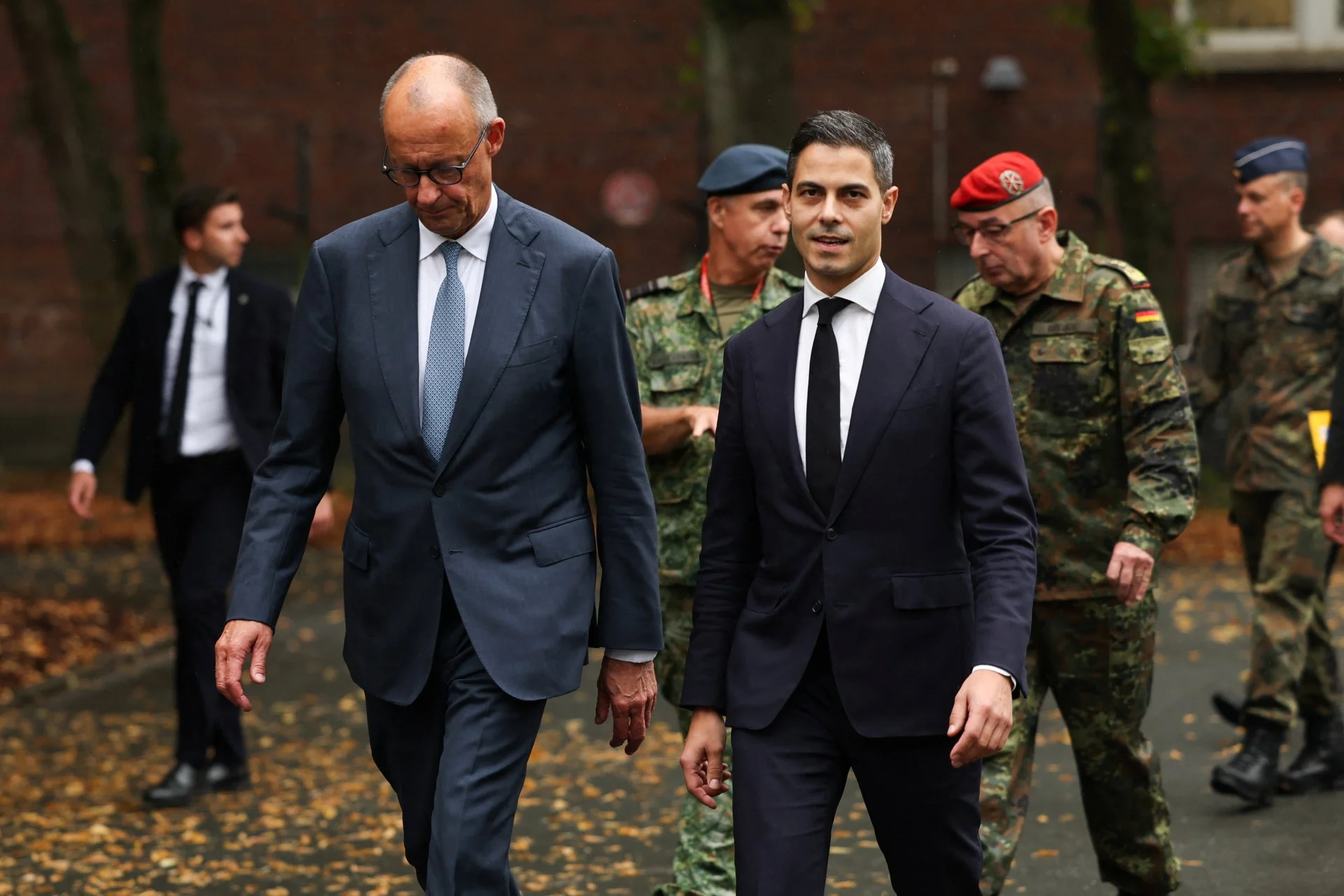 Εάν ο πόλεμος τελειώσει με ειρήνη που θα «υπαγορεύσει» η Ρωσία, ελλοχεύει ο κίνδυνος μαζικής μετανάστευσης προς τη Δύση