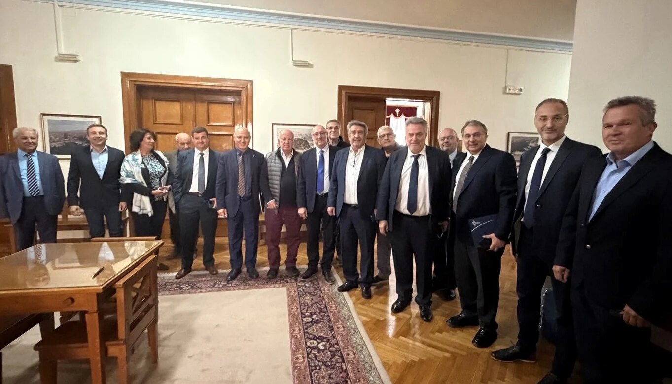 Piraeus Port Authority and Chamber of Commerce and Industry focus on the port's future