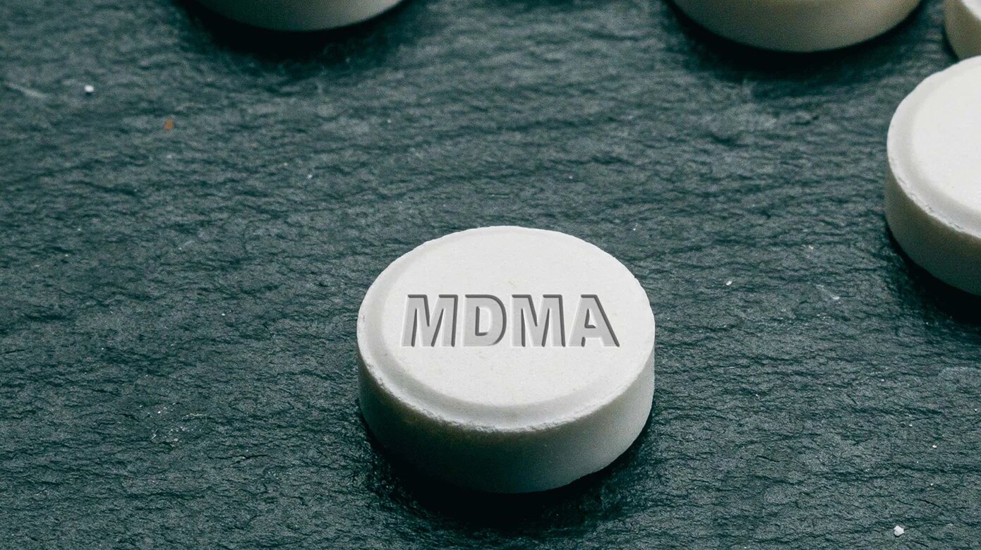 Θάνατος 20χρονης μετά από χρήση MDMA σε μουσικό πάρτι – Συνελήφθη ο 22χρονος φερόμενος προμηθευτής της ναρκωτικής ουσίας