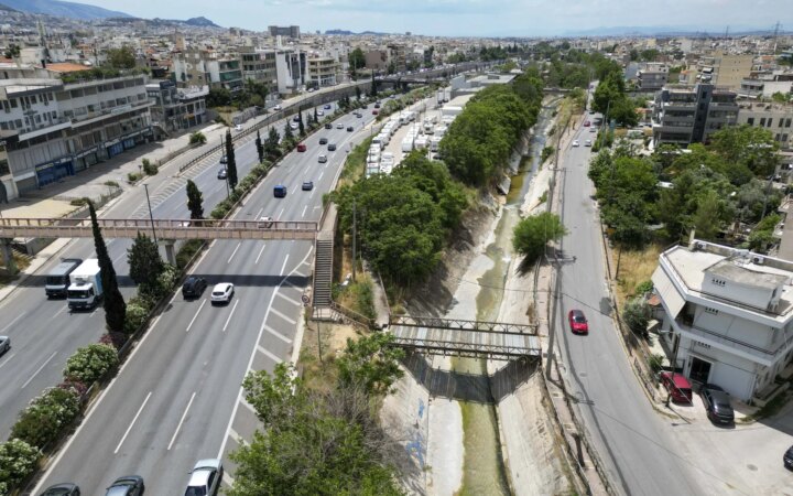Νέα πεζογέφυρα, 11 χρόνια μετά, αποκαθιστά ενώνει τους Δήμους Νέας Φιλαδέλφειας-Νέας Χαλκηδόνας και Αγίων Αναργύρων-Καματερού