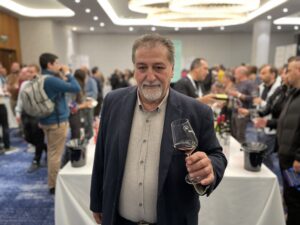 Σε αναζήτηση ισορροπίας η εγχώρια αγορά οίνου, υπό πίεση τα ερυθρά