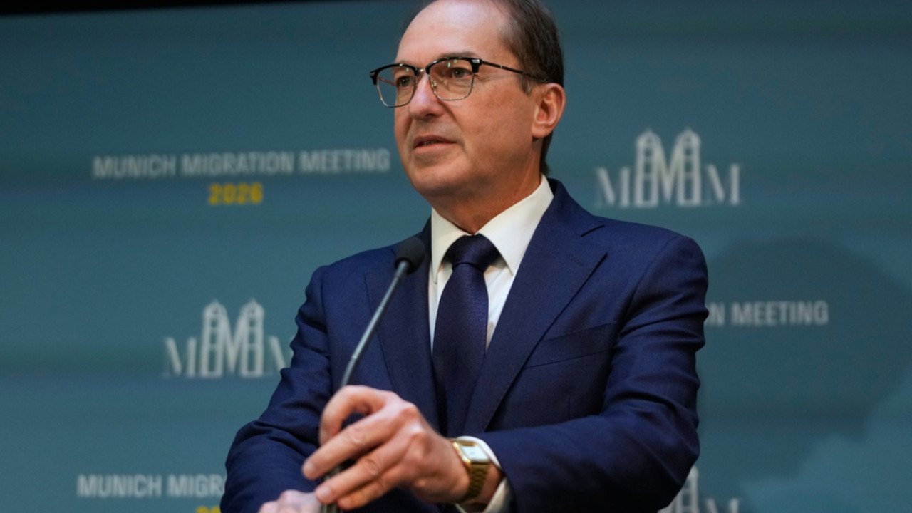 Γερμανία: Ο «σκιώδης πόλεμος» και η ρωσική απειλή – Τι αλλάζει στην BfV