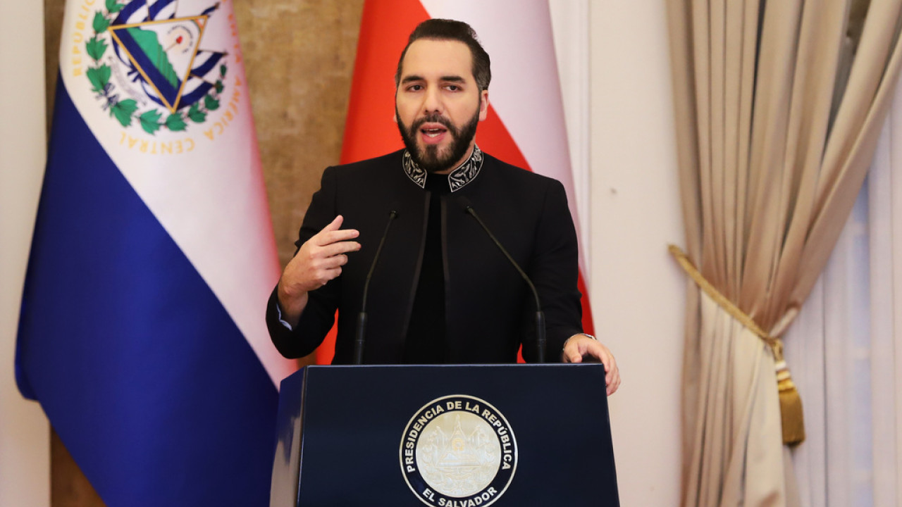 Στο Σαλβαδόρ, ο πρόεδρος Μπουκέλε θα διεκδικήσει τρίτη θητεία στις εκλογές τον Φεβρουάριο