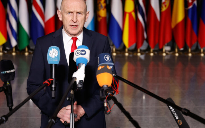 Βρετανία: Χωρίς πρόσθετο δανεισμό θα καλυφθούν οι παροχές του προϋπολογισμού