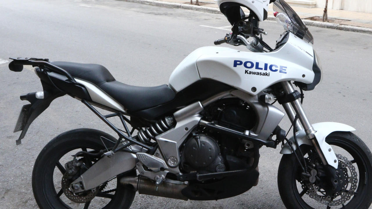 Νίκαια: Παλαιός οπλισμός με 2 χειροβομβίδες σε ταράτσα πολυκατοικίας