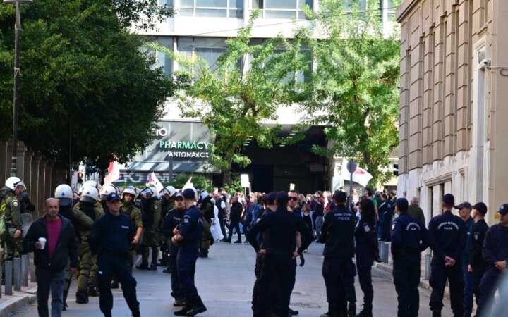 Πριν από εμάς για εμάς...