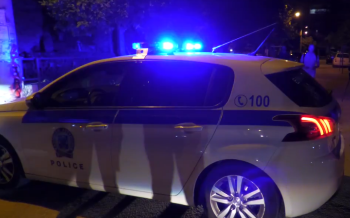 Εμπρηστική επίθεση σε κατάστημα ένδυσης στην Αγία Παρασκευή - Διέφυγαν οι δράστες